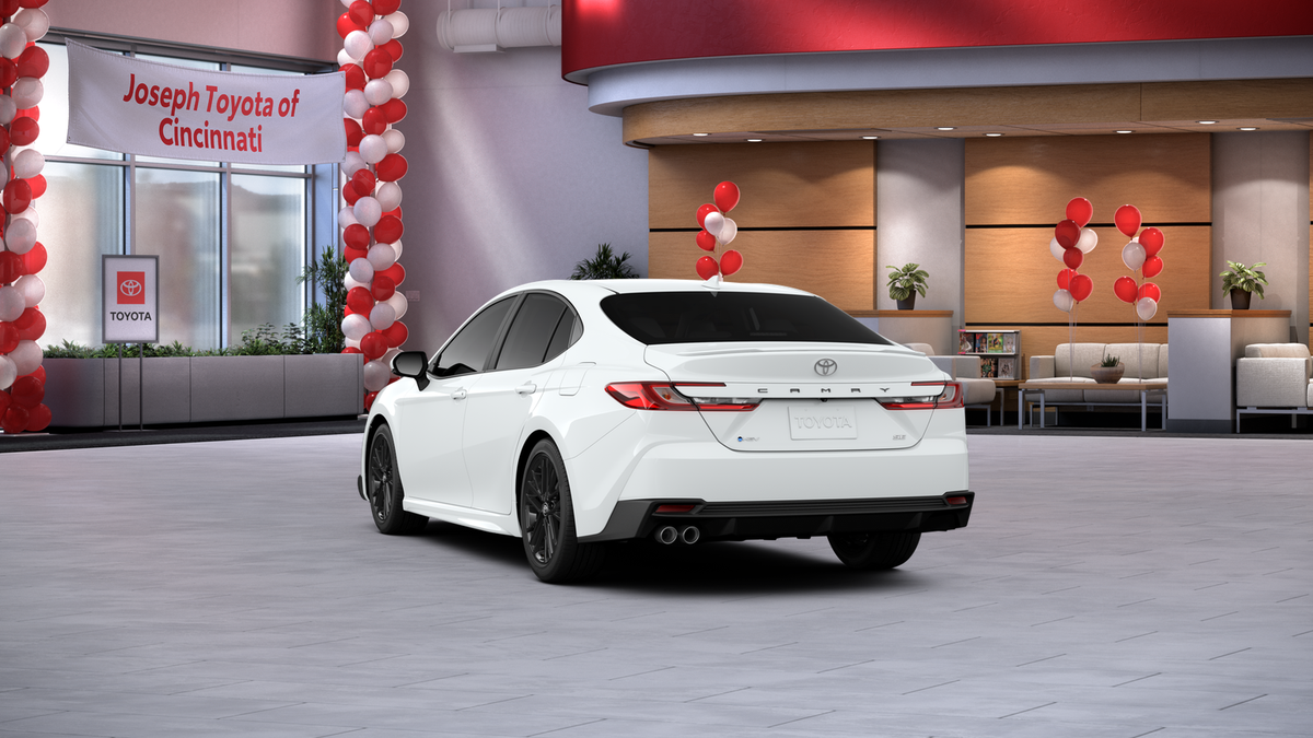 2026 Toyota Camry SE - Photo 7