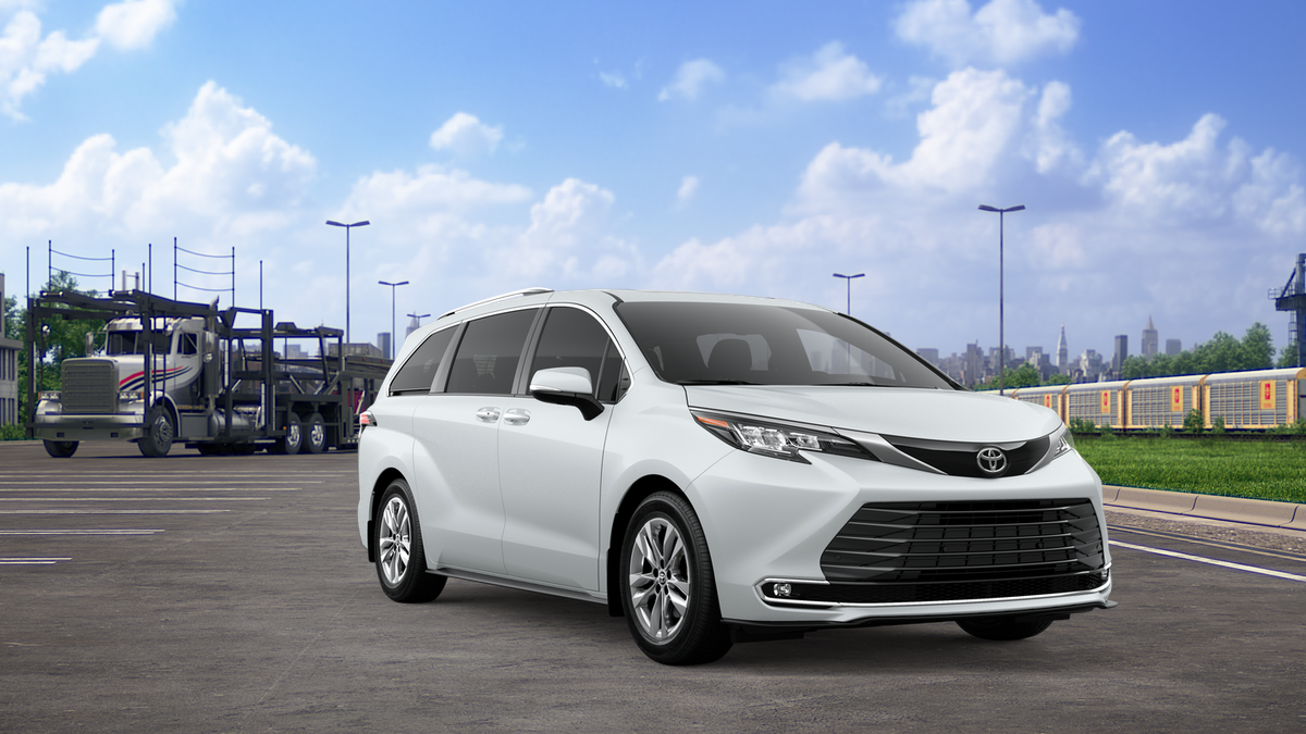 New 2026 Wind Chill Pearl <sup>1</sup> Toyota  Limited image 17