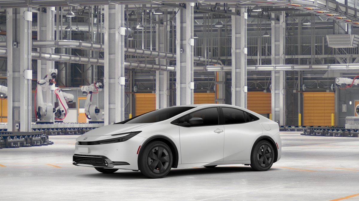 2026 Toyota Prius LE photo 4