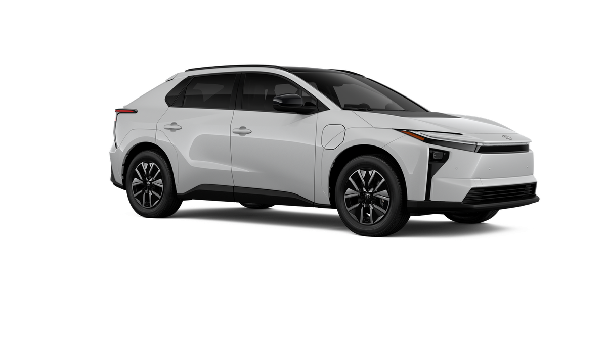 New 2026 Wind Chill Pearl <sup>1</sup> Toyota  XLE image 16