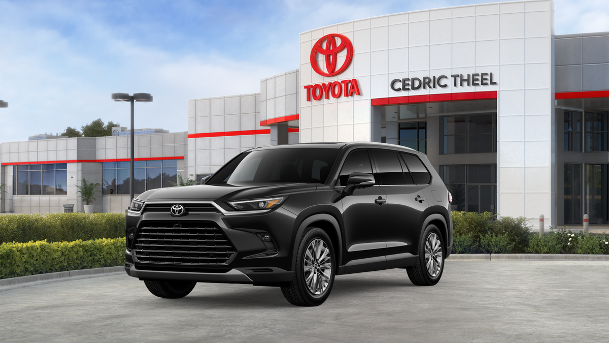 2026 Toyota Grand Highlander Platinum's photo