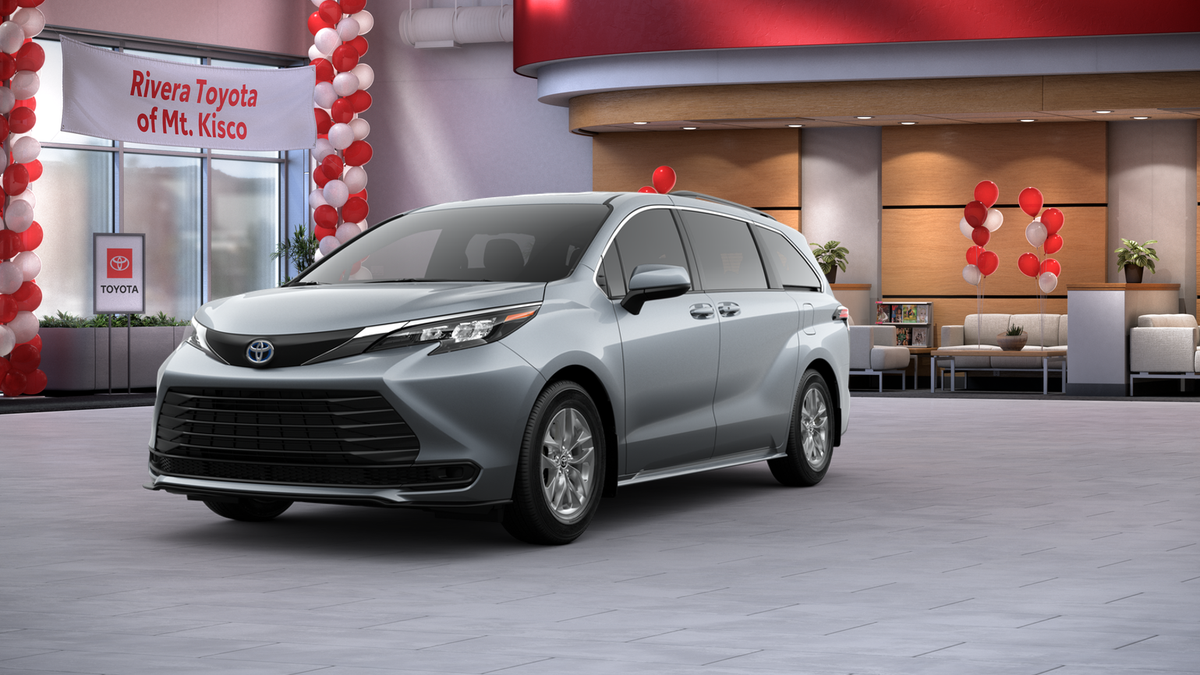 2025 Toyota Sienna LE