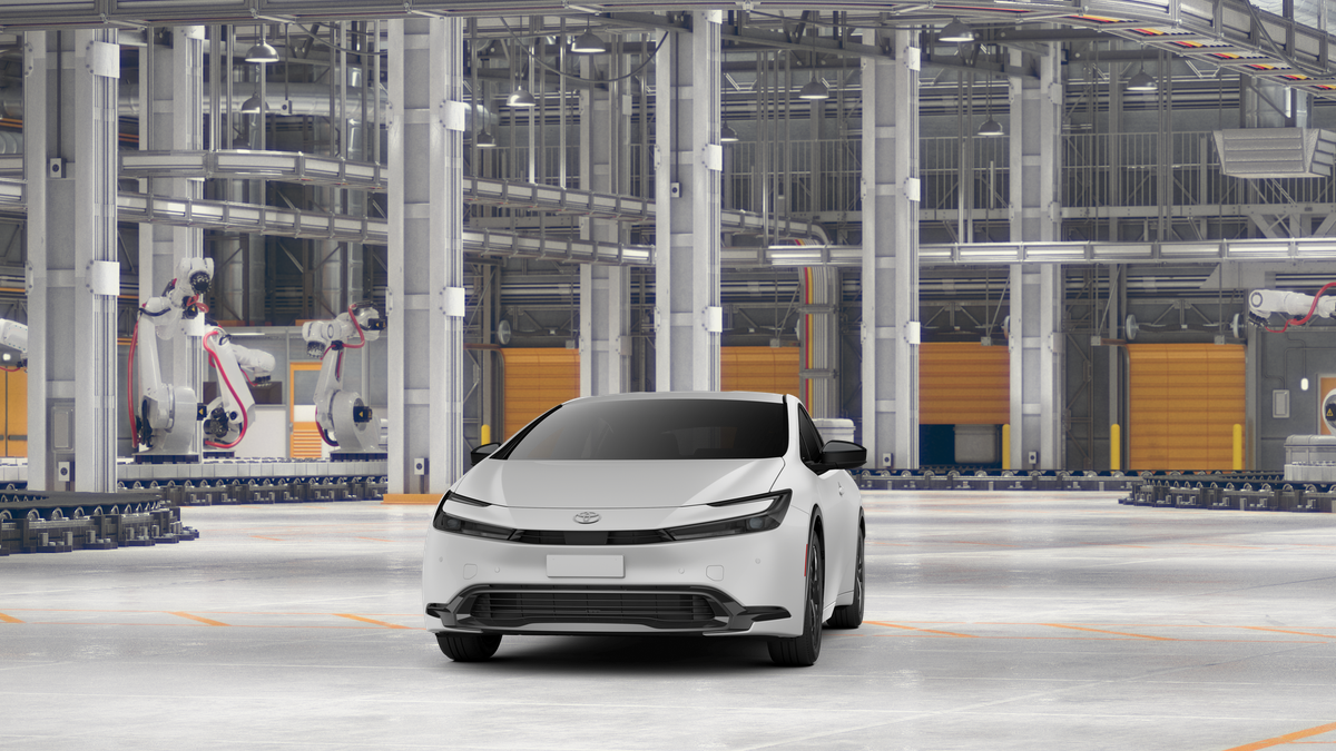 2026 Toyota Prius LE photo 3