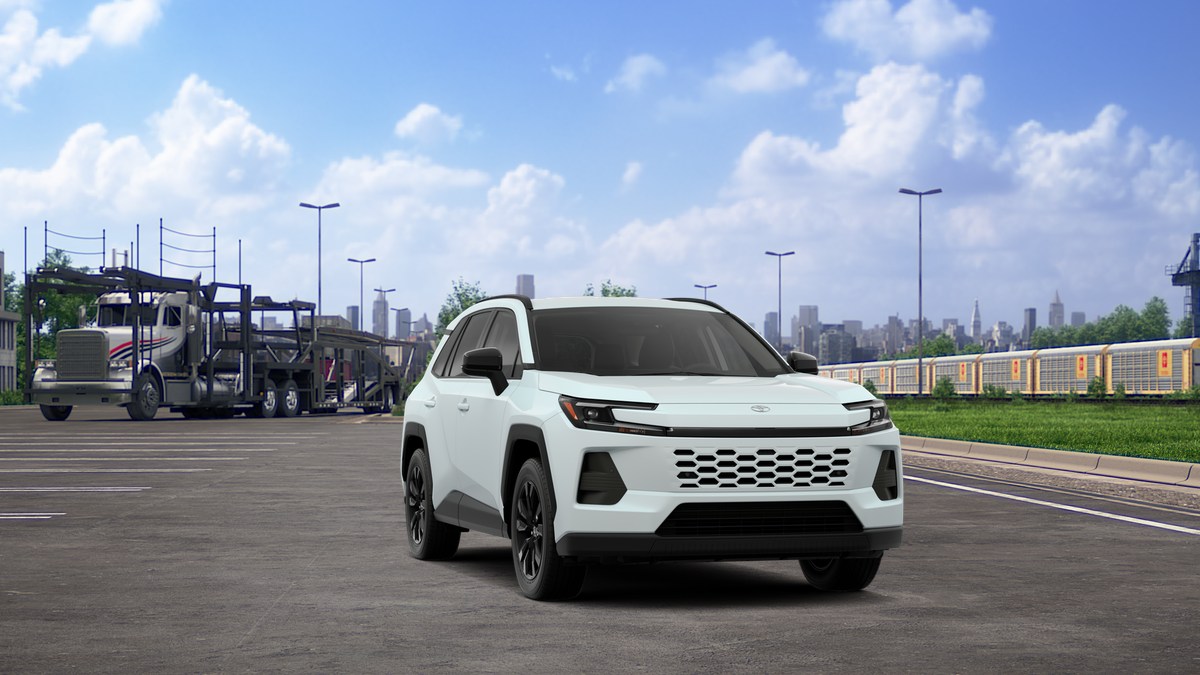 New 2026 Wind Chill Pearl <sup>1</sup> Toyota  XLE Premium image 18