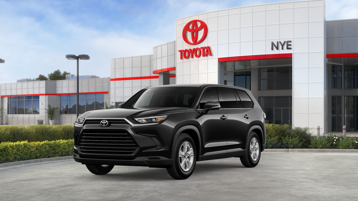 2026 Toyota Grand Highlander LE's photo