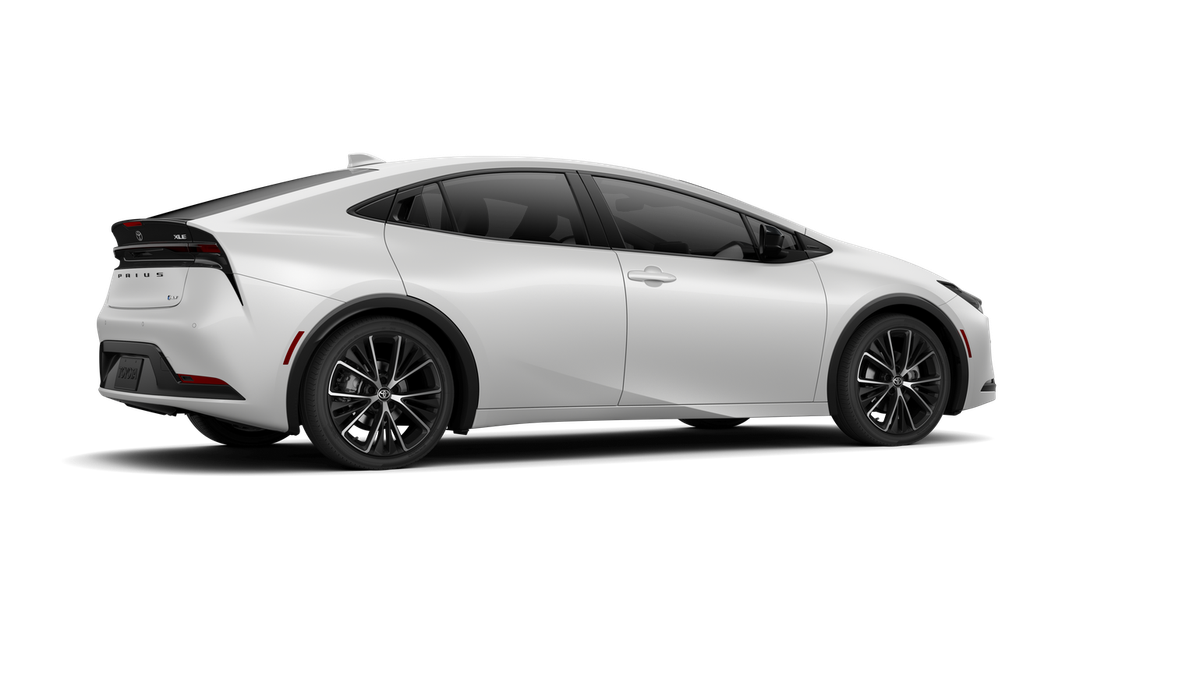 New 2026 Wind Chill Pearl <sup>1</sup> Toyota  XLE image 36
