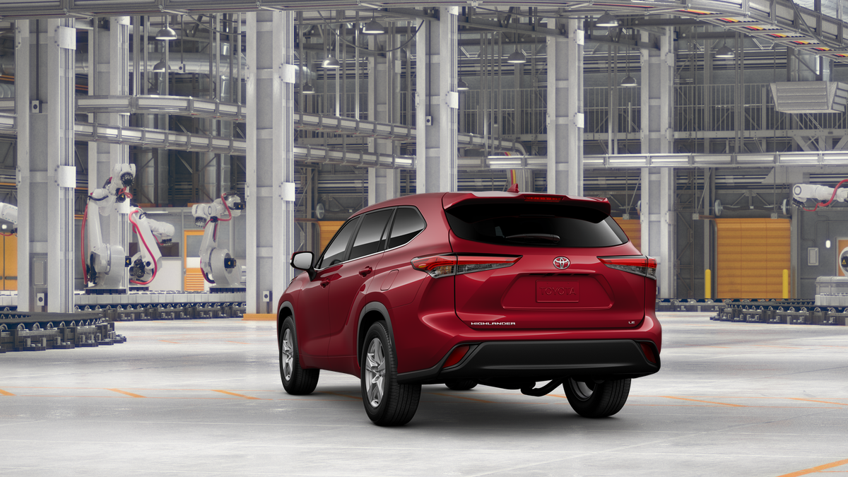 2025 Toyota Highlander LE photo 9