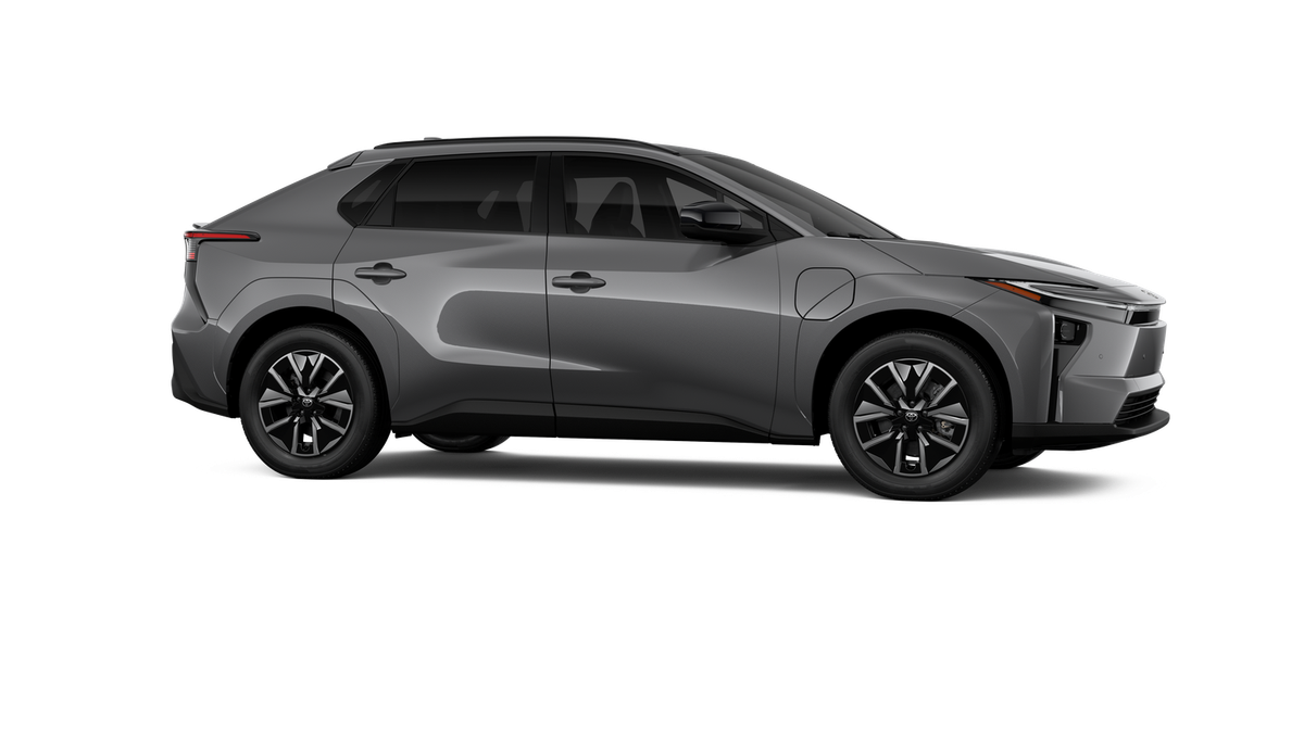 New 2026 Heavy Metal <sup>1</sup> Toyota  XLE image 15