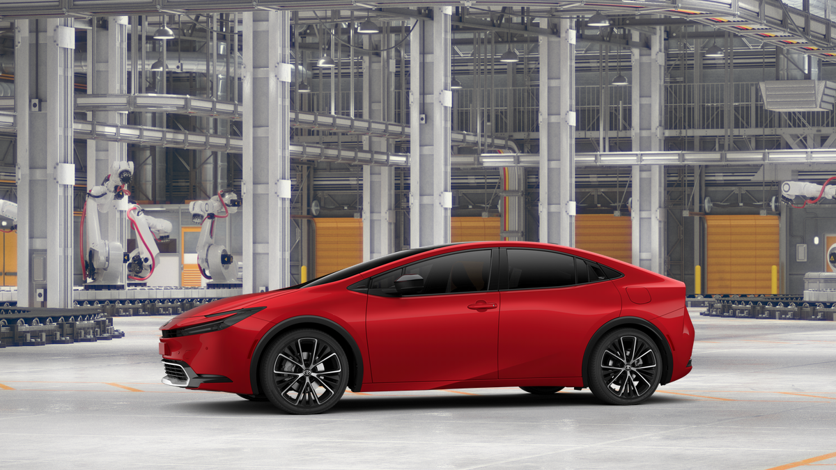 2026 Toyota Prius XLE photo 3