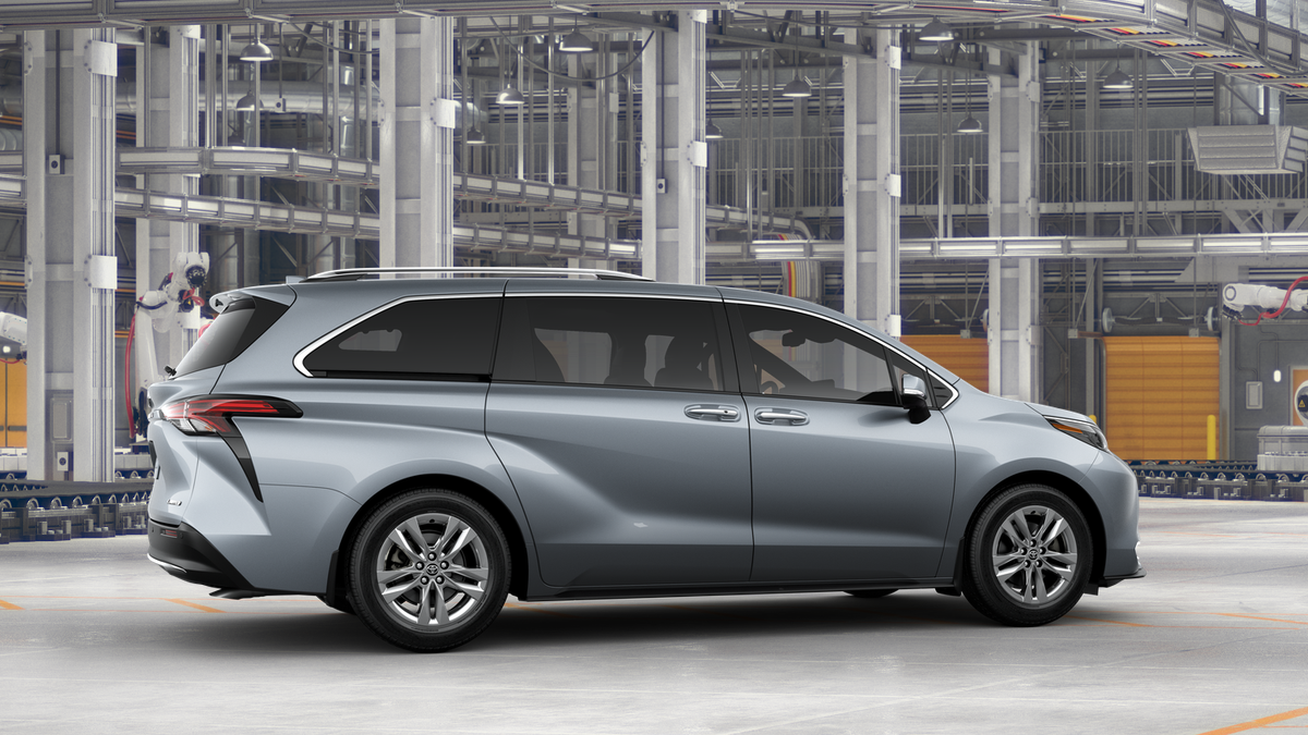 2025 Toyota Sienna Limited photo 13
