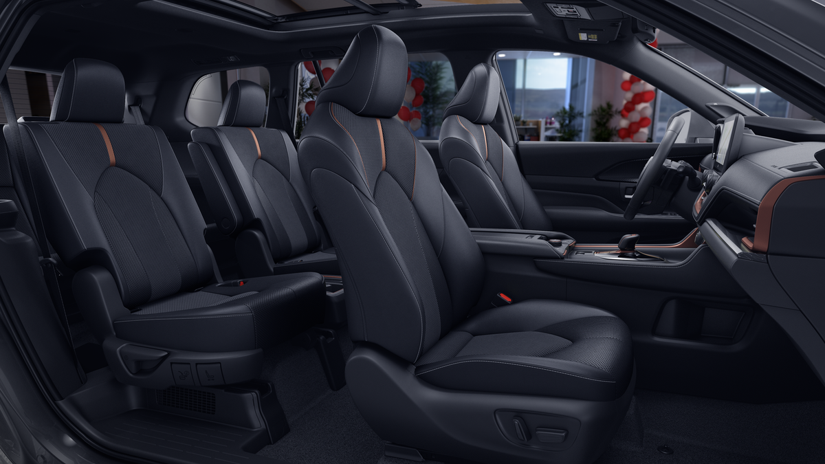 New 2026 Toyota Grand Highlander Hybrid SUV