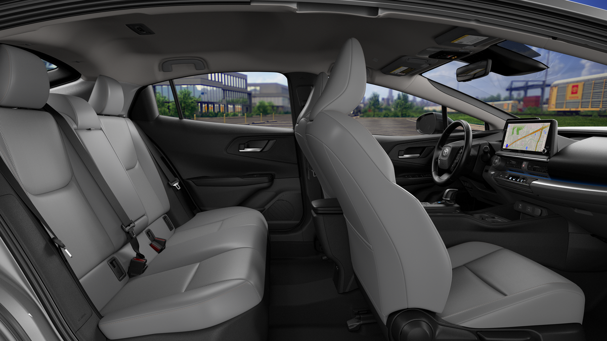 New 2027 Reservoir Blue Toyota  XLE AWD image 3