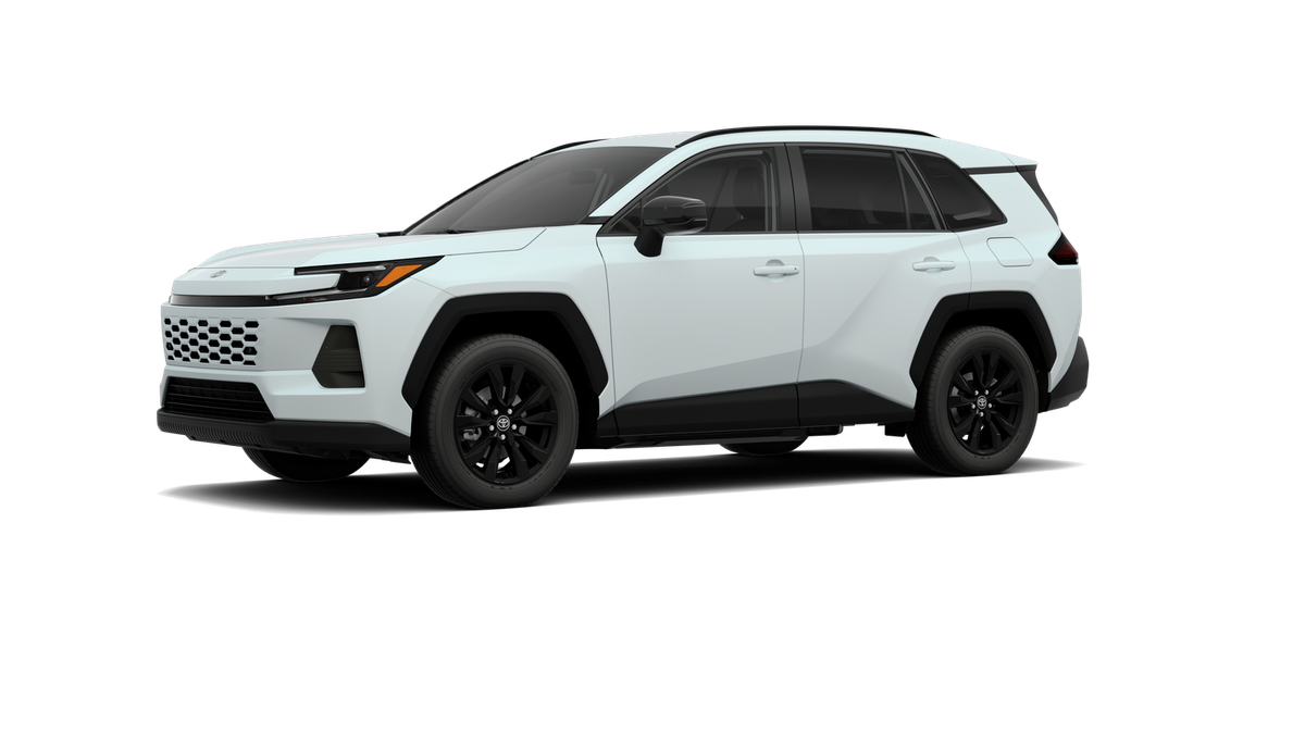 New 2026 Wind Chill Pearl <sup>1</sup> Toyota  XLE Premium image 3