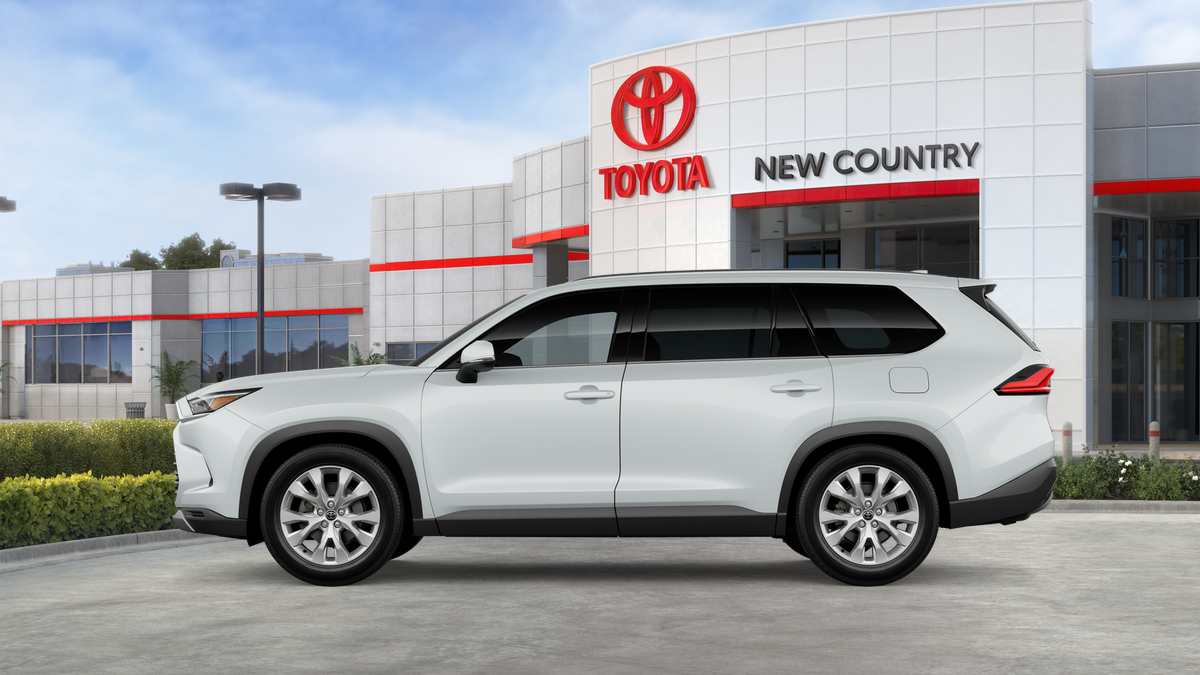 2026 Toyota Highlander Hybrid Limited photo 34
