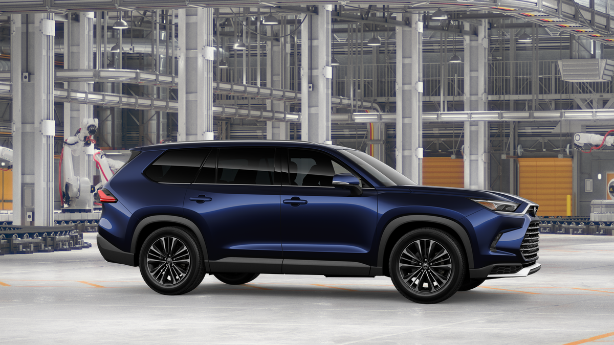 New 2026 Toyota Grand Highlander Hybrid SUV