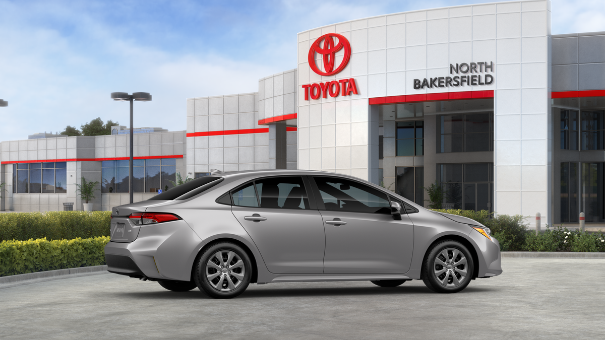 2025 Toyota Corolla LE photo 12