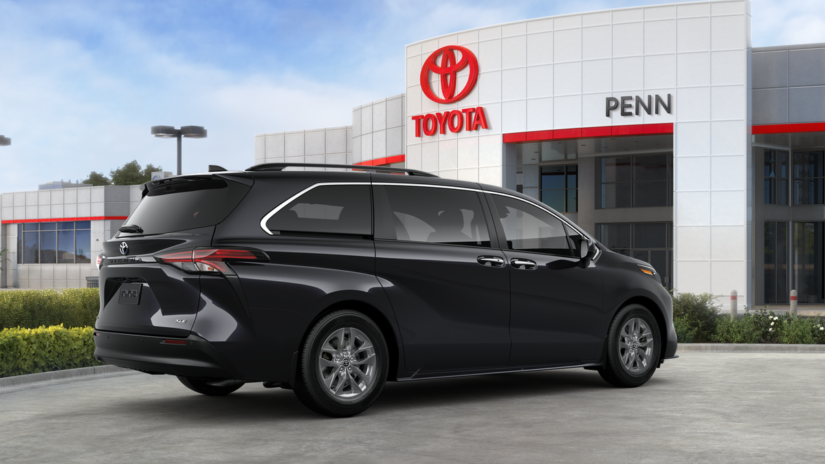 2025 Toyota Sienna XLE photo 21