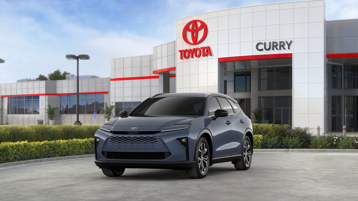 2025 Toyota Crown Signia XLE