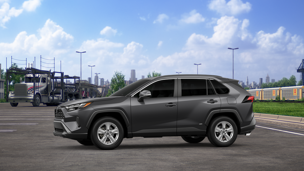 2025 Toyota RAV4 Hybrid XLE photo 3