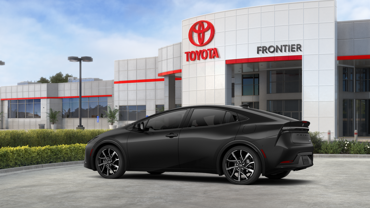 Prius Plug-in Hybrid XSE Premium 2.0L 4-Cyl. ECVT FWD [4]