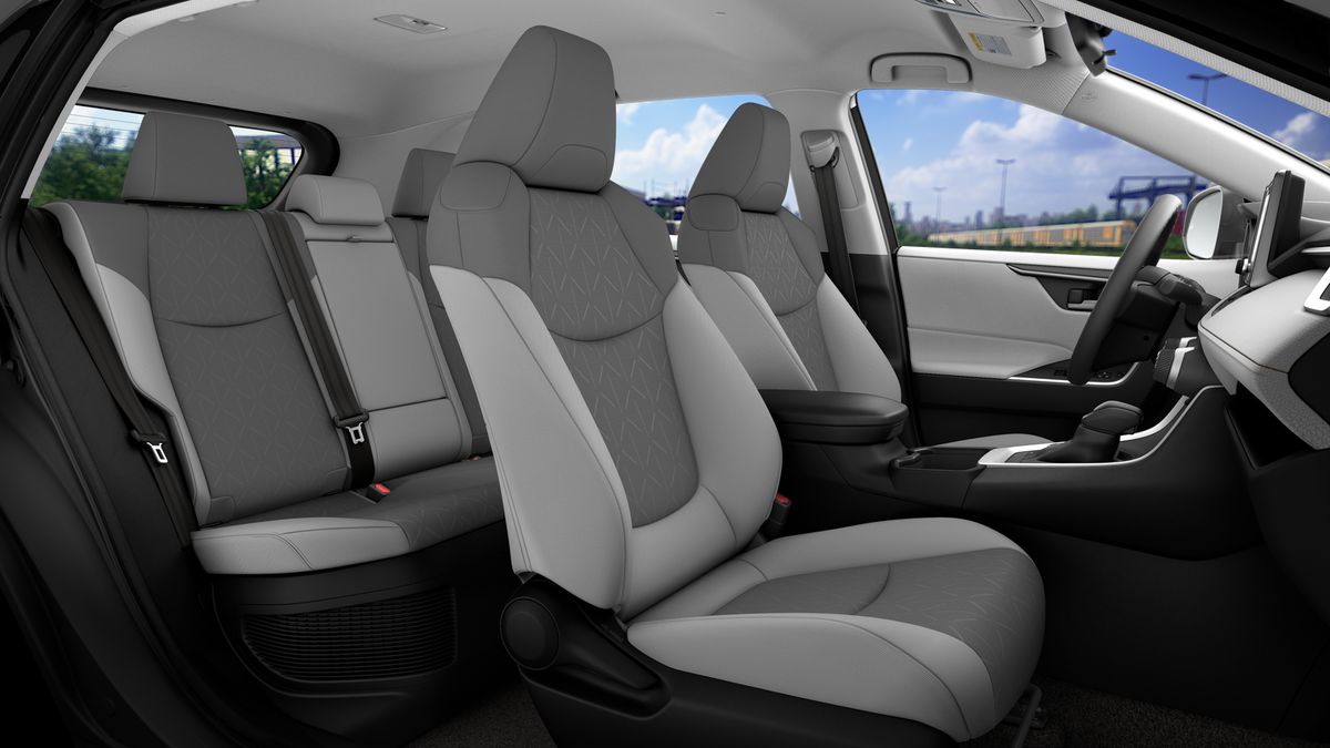 2025 Toyota RAV4 Hybrid XLE photo 21