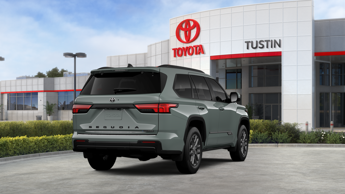 New 2026 Lunar Rock Toyota  Platinum image 11