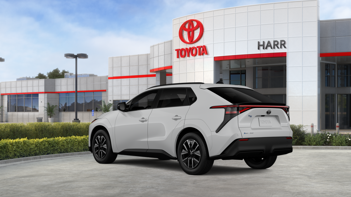 2026 Toyota bZ XLE - Photo 32