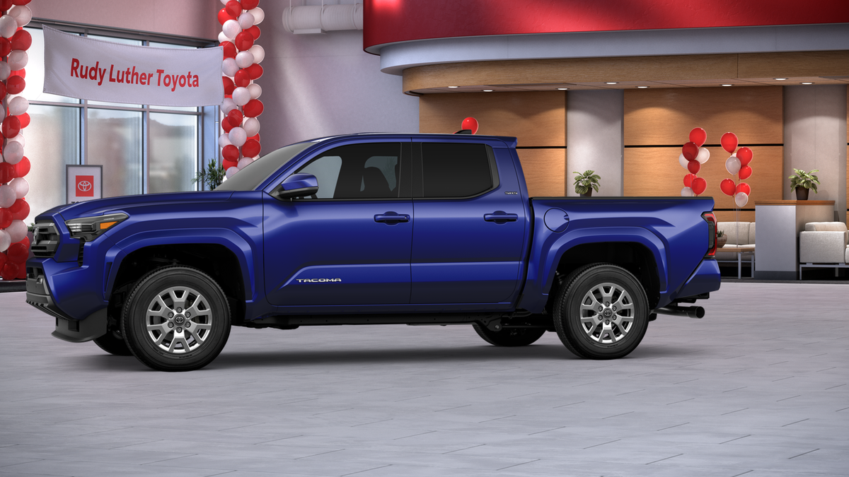 2025 Toyota Tacoma SR5 Double Cab photo 3