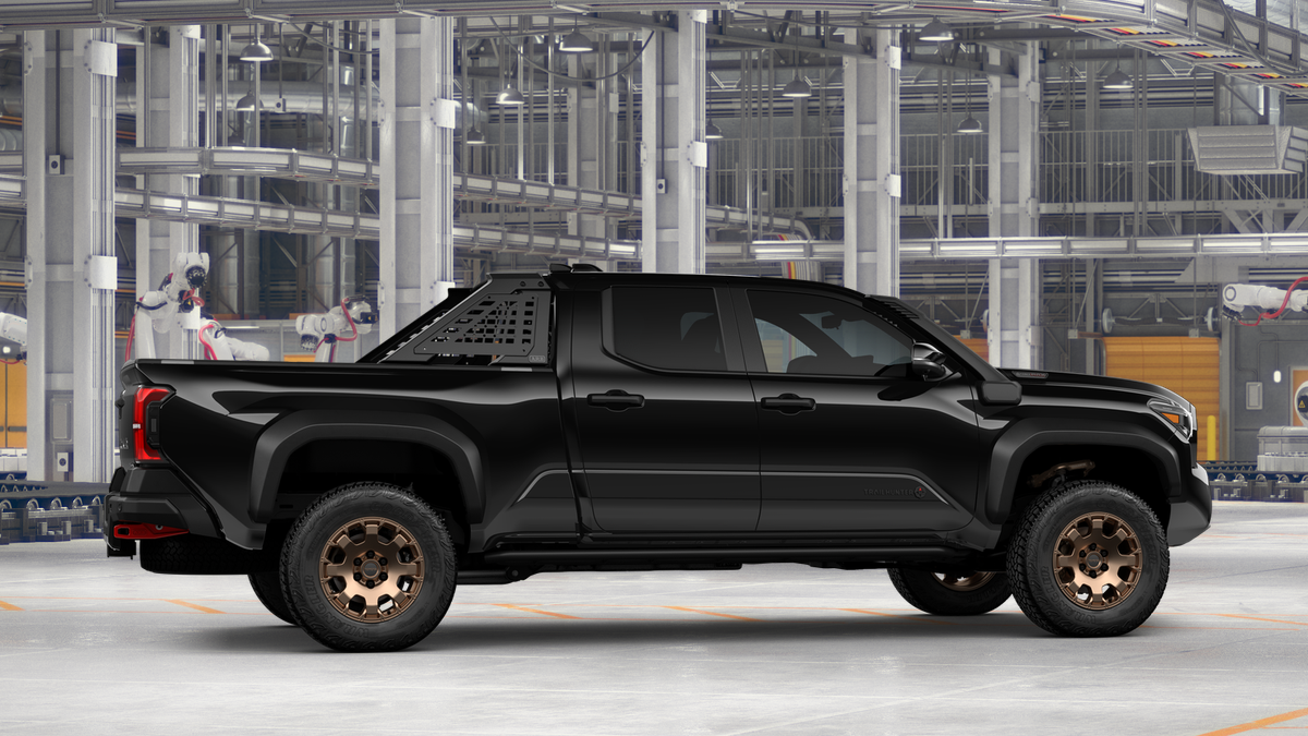 2025 Toyota Tacoma Trailhunter Double Cab photo 12