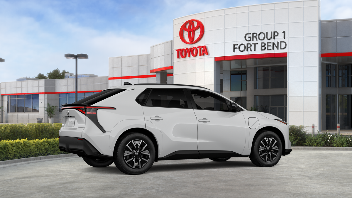 Certified Used 2026 Wind Chill Pearl Toyota XLE Plus image 43
