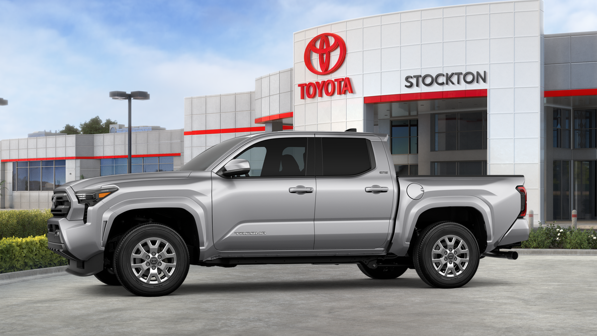 2025 Toyota Tacoma SR5 Double Cab photo 3