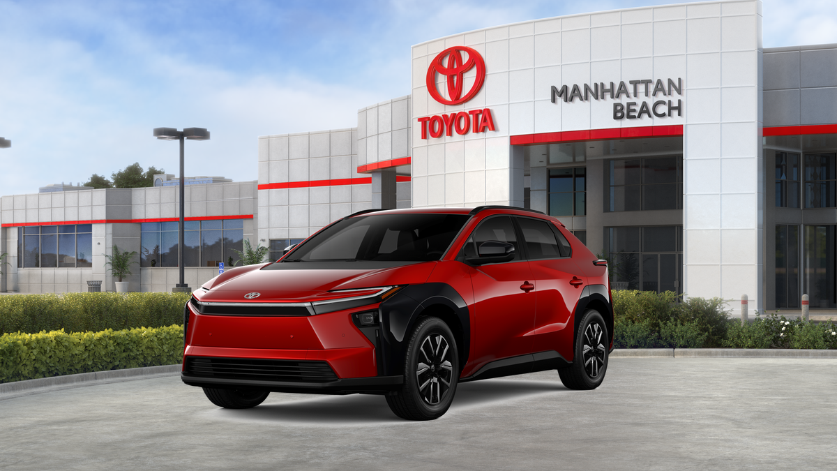 2026 Toyota bZ XLE Plus FWD