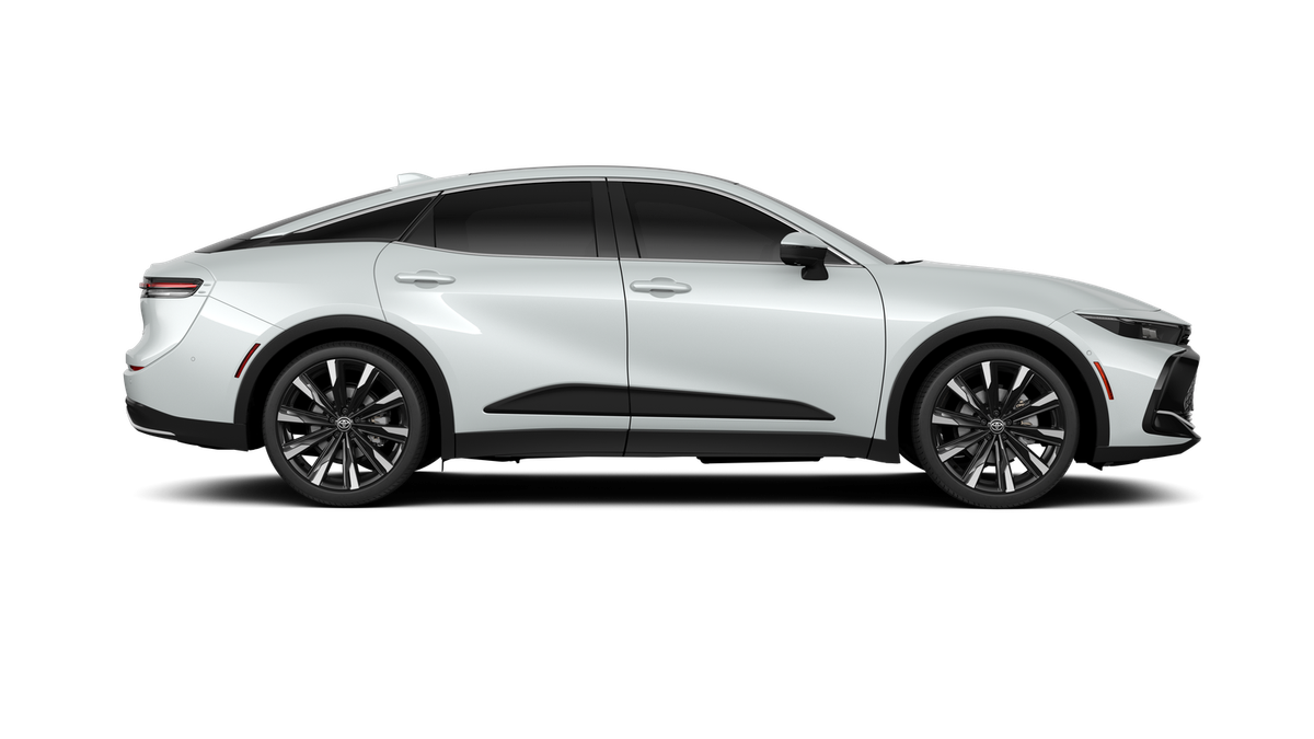 2026 Toyota Crown Platinum photo 13