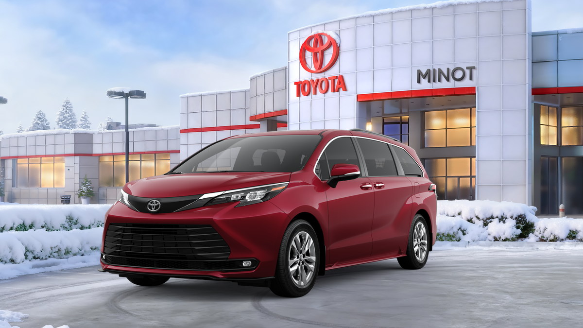 2026 Toyota Sienna XLE 7-Passenger Hybrid AWD's photo