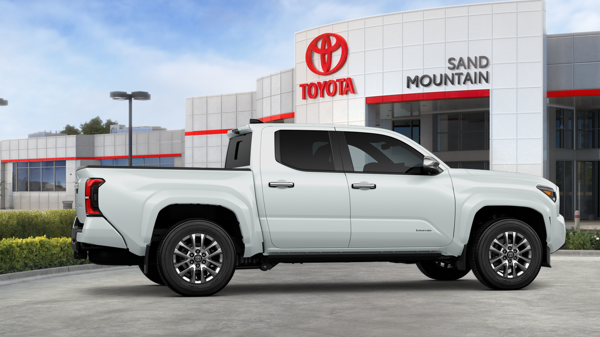 New 2026 Wind Chill Pearl <sup>1</sup> Toyota  Limited image 36