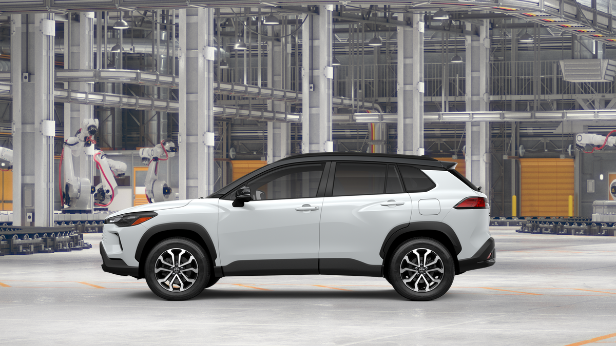 New 2026 Wind Chill Pearl with Jet Black roof <sup>1</sup> Toyota  SE image 6