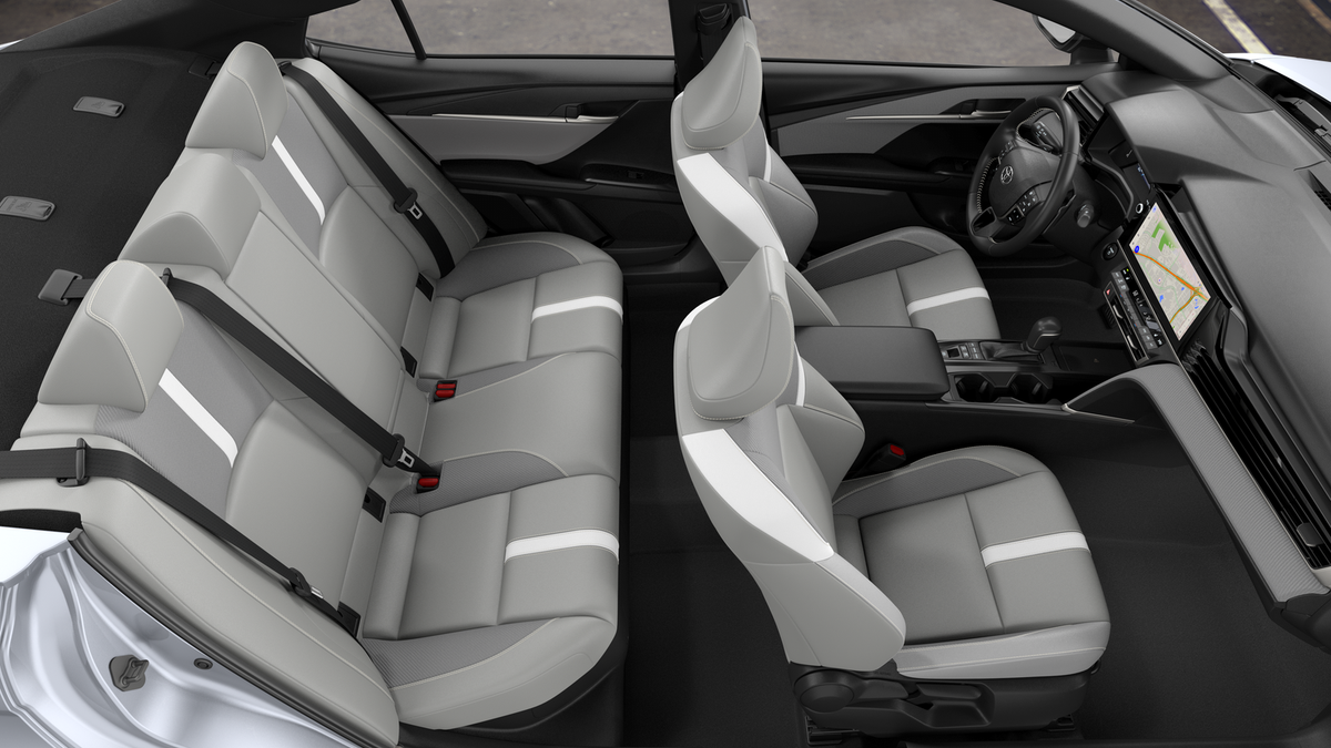 2026 Toyota Camry SE photo 13