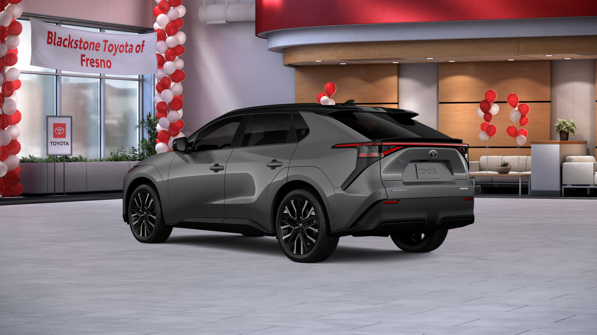 New 2026 Heavy Metal with Midnight Black Metallic roof <sup>1</sup> Toyota  Limited image 9