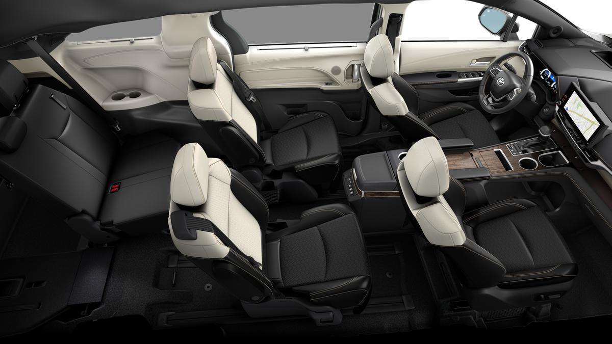 2025 Toyota Sienna Platinum photo 3