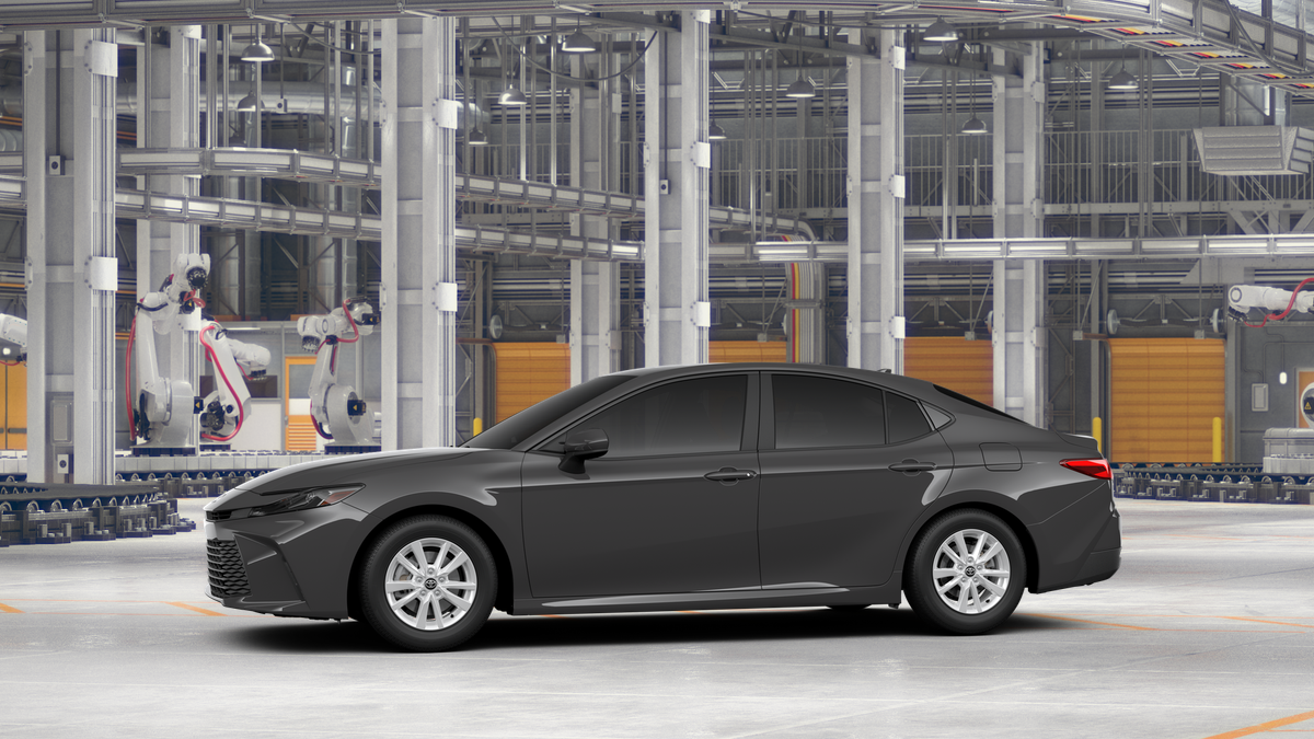 2026 Toyota Camry LE photo 4