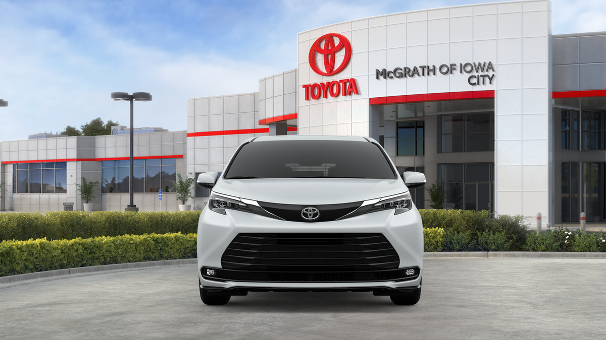 New 2026 Wind Chill Pearl <sup>1</sup> Toyota  XLE image 19