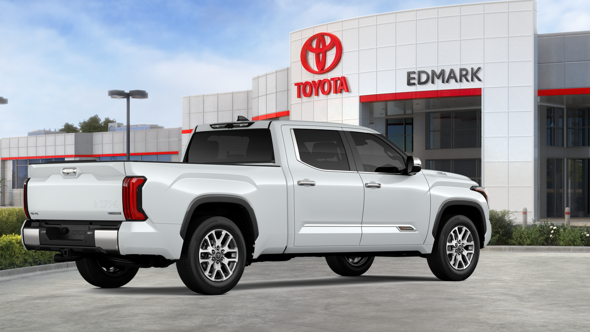New 2026 Wind Chill Pearl <sup>1</sup> Toyota Tundra 1794 Edition image 32