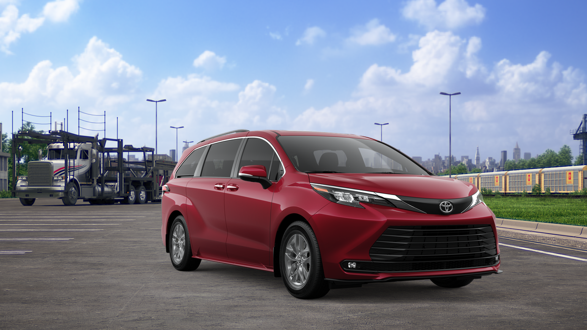 New 2026 Ruby Flare Pearl <sup>1</sup> Toyota  XLE image 17