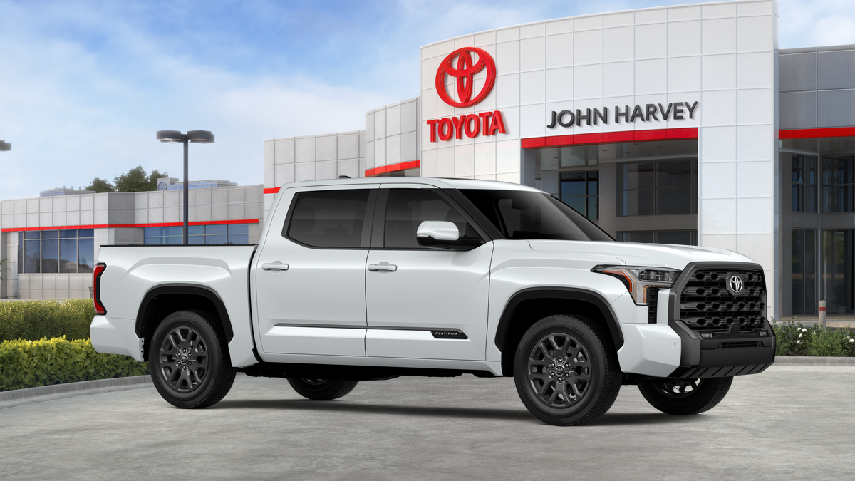 New 2026 Wind Chill Pearl <sup>1</sup> Toyota  Platinum image 16