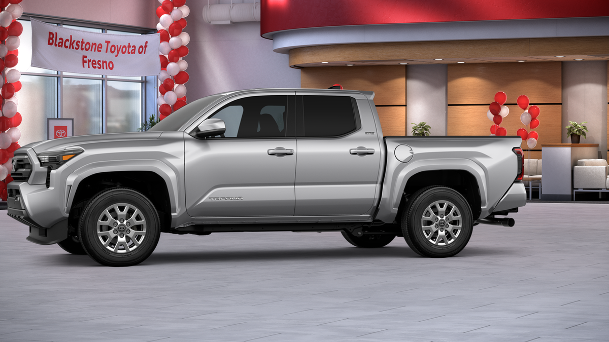 2026 Toyota Tacoma SR5 Double Cab photo 4