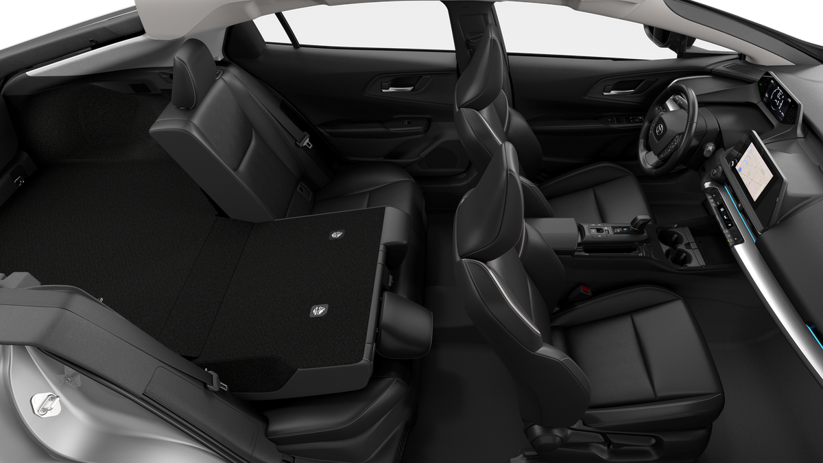 2026 Toyota Prius XLE photo 32