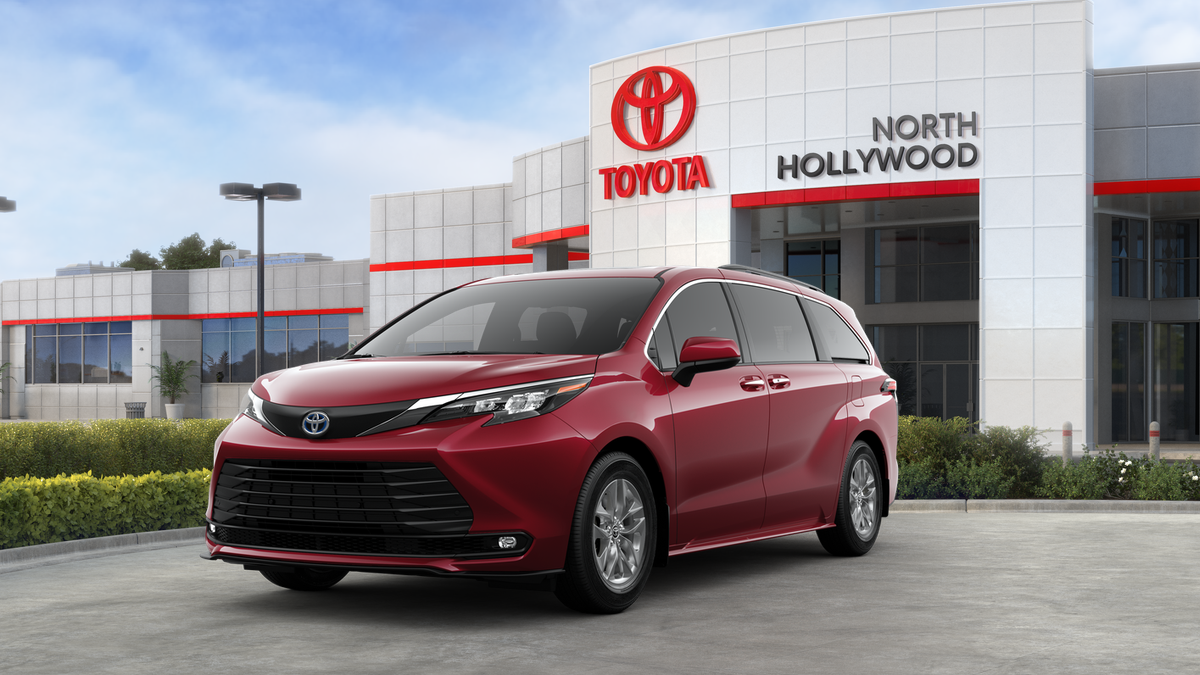 2025 Toyota Sienna XLE
