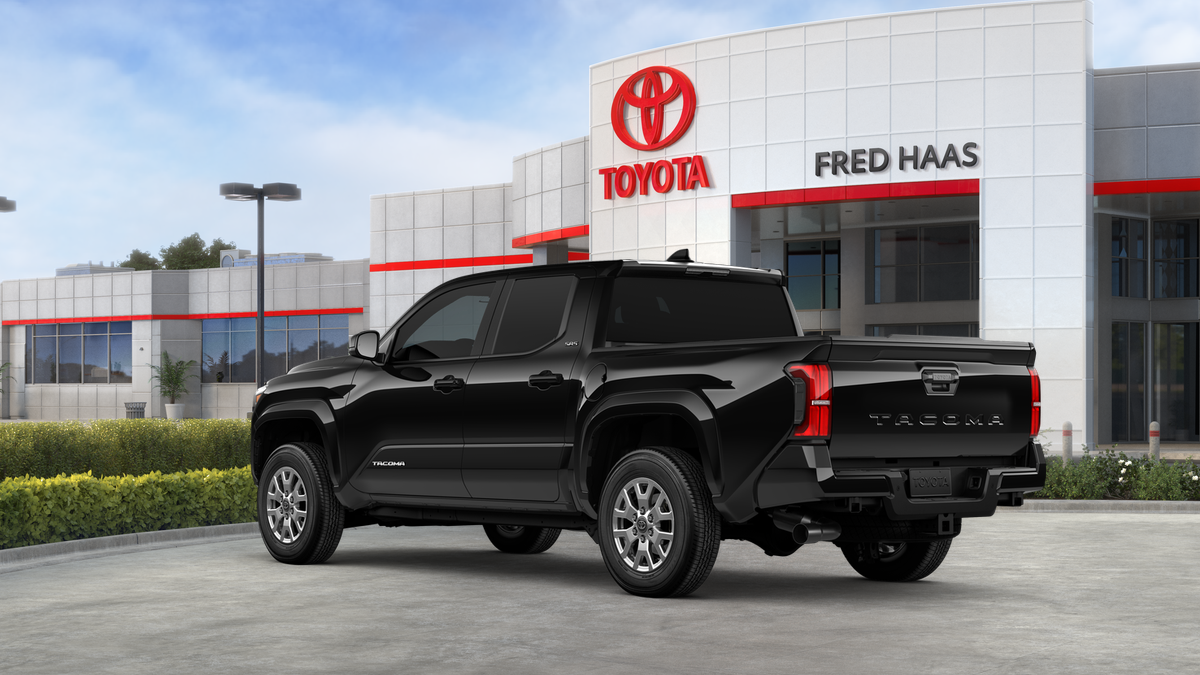 2025 Toyota Tacoma SR5 Double Cab photo 6