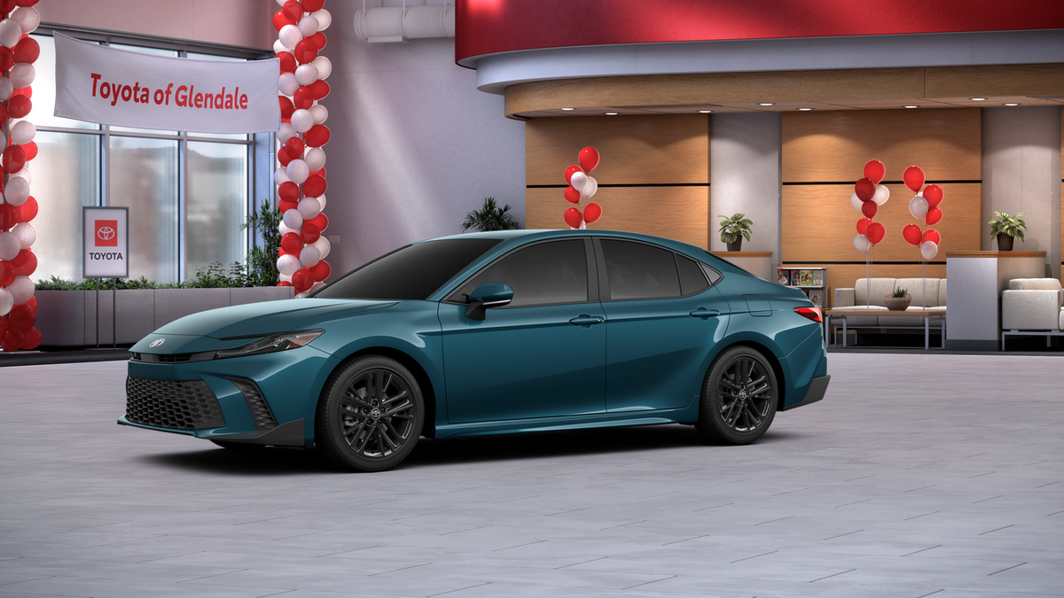 2026 Toyota Camry SE photo 2