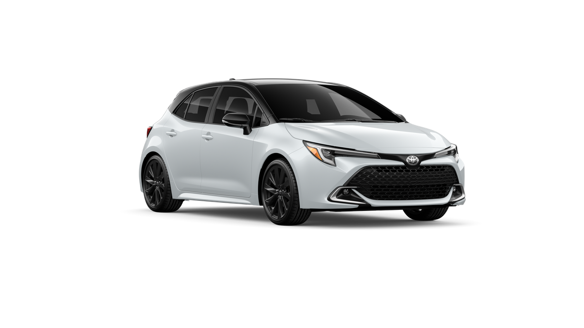 New 2027 Wind Chill Pearl with Black roof <sup>1</sup> Toyota  XSE image 17